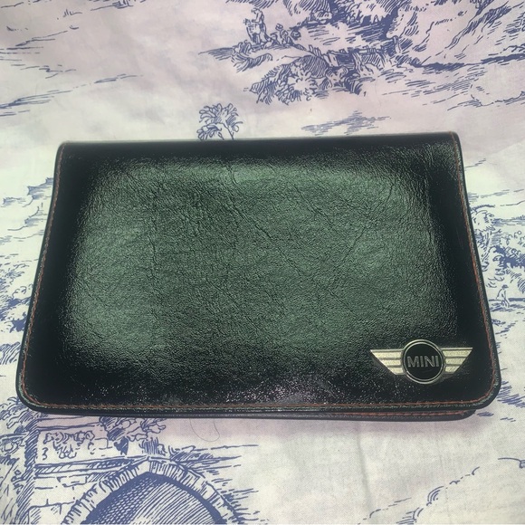 2003 MINI Cooper (s)Owners Manual/ Operators Guides Books With Leather Pouch - Picture 4 of 5